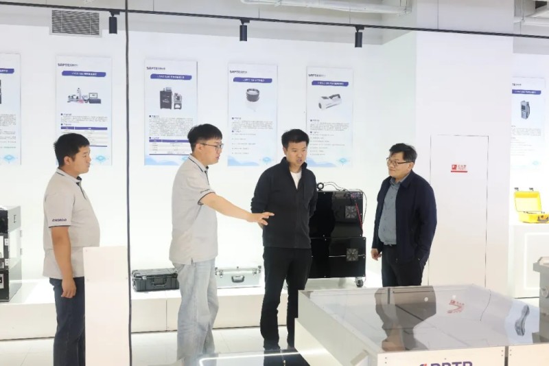 北京理工大学集成电路与电子学院张帅龙教授莅临雷神研究院考察交流