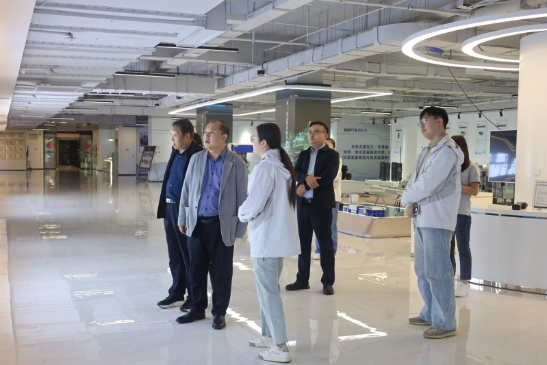 北京理工大学郑州研究院柏利院长一行莅临雷神研究院参观交流
